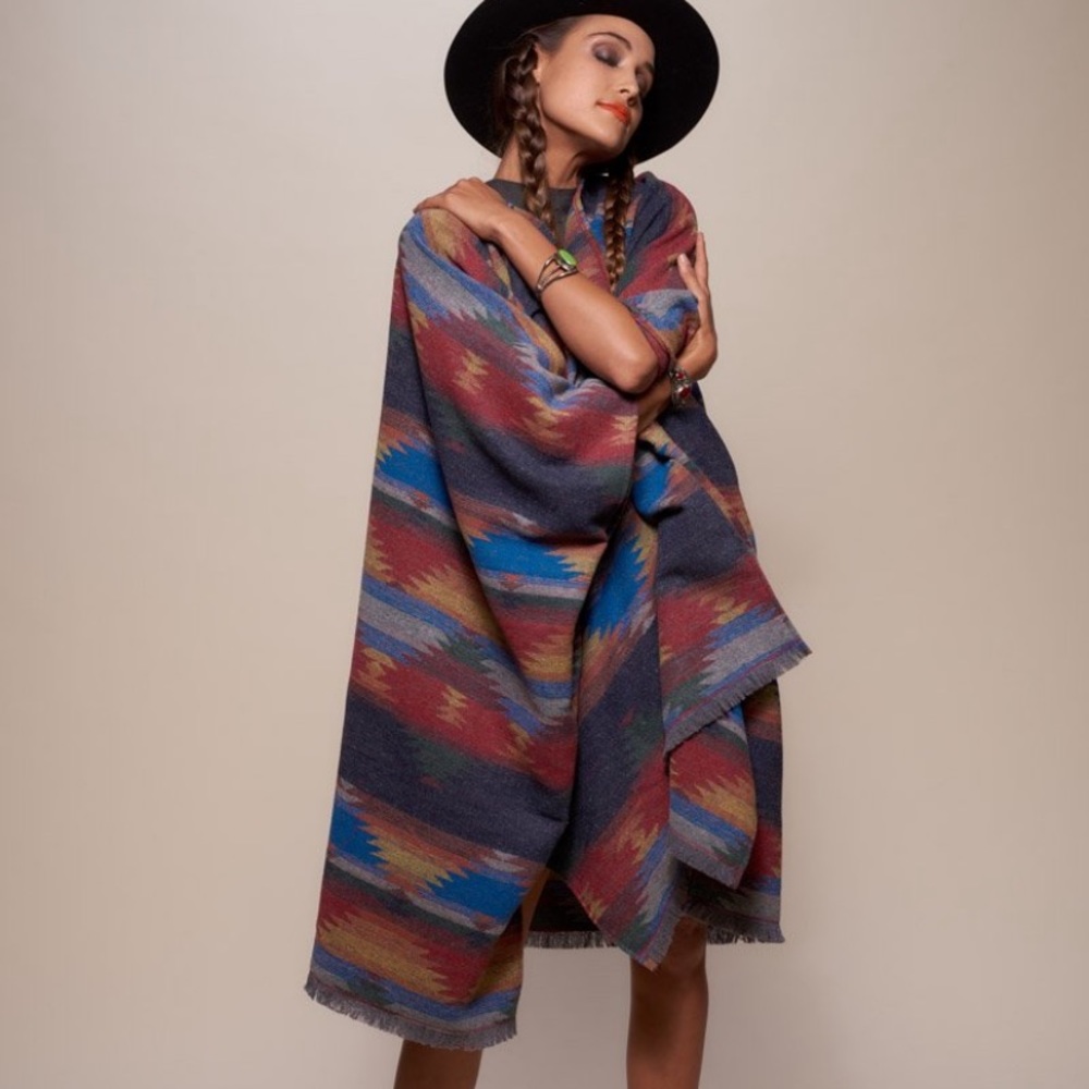 Spirithoods Direwolf Poncho